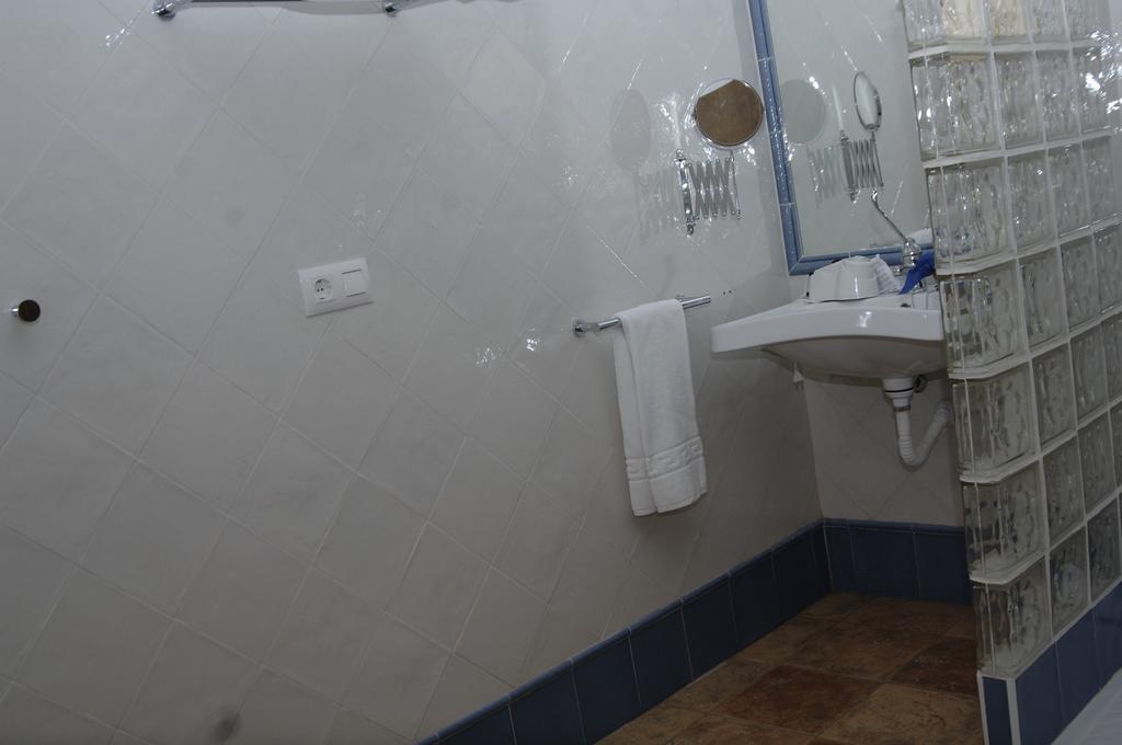 Hotel Casa Grande Захара де лос Атунес Екстериор снимка